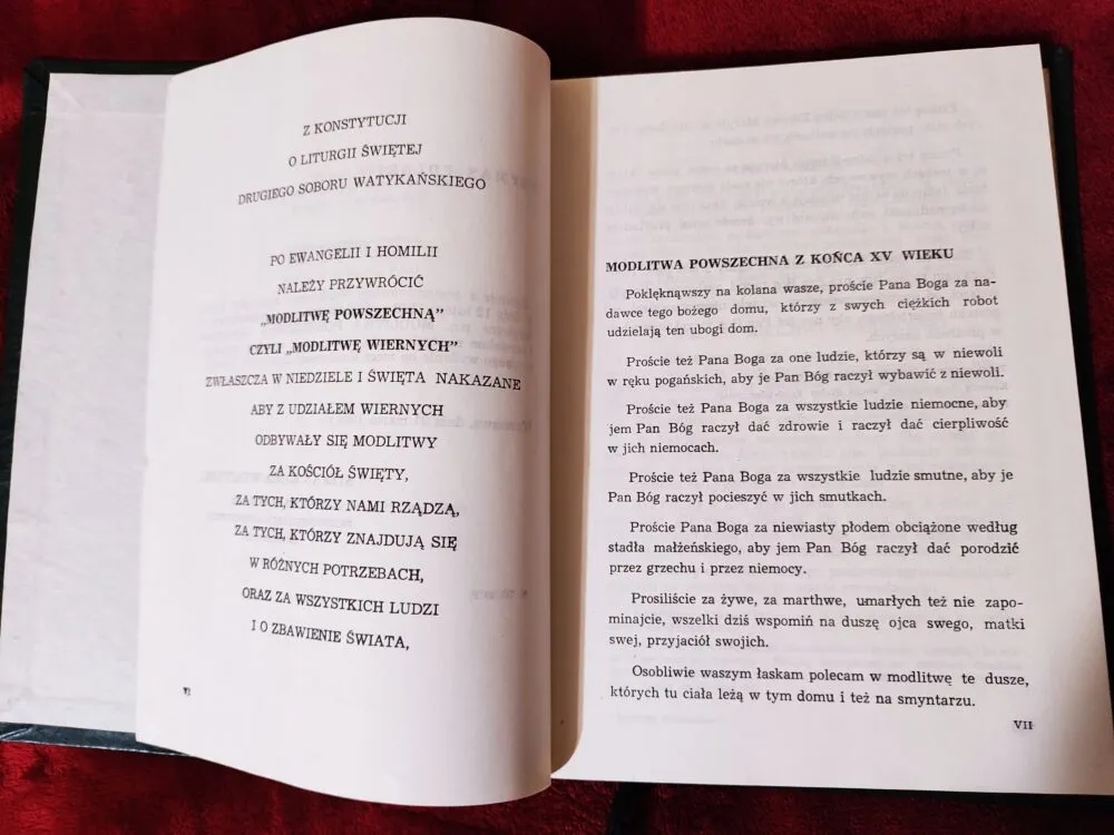 Co to modlitwa powszechna i dlaczego jest kluczowa w liturgii katolickiej?