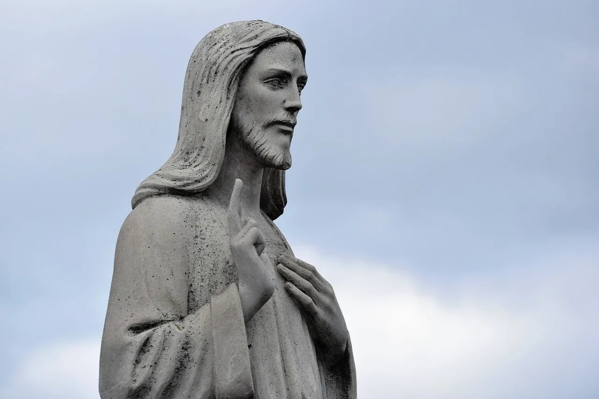 Kto jest patronem artystów i dlaczego warto go poznać? Historia i znaczenie