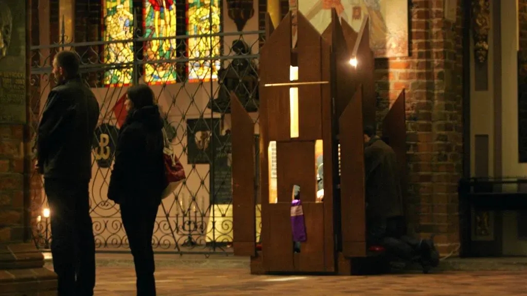 Czy nie pójście do komunii to grzech? Odkryj ukryte konsekwencje