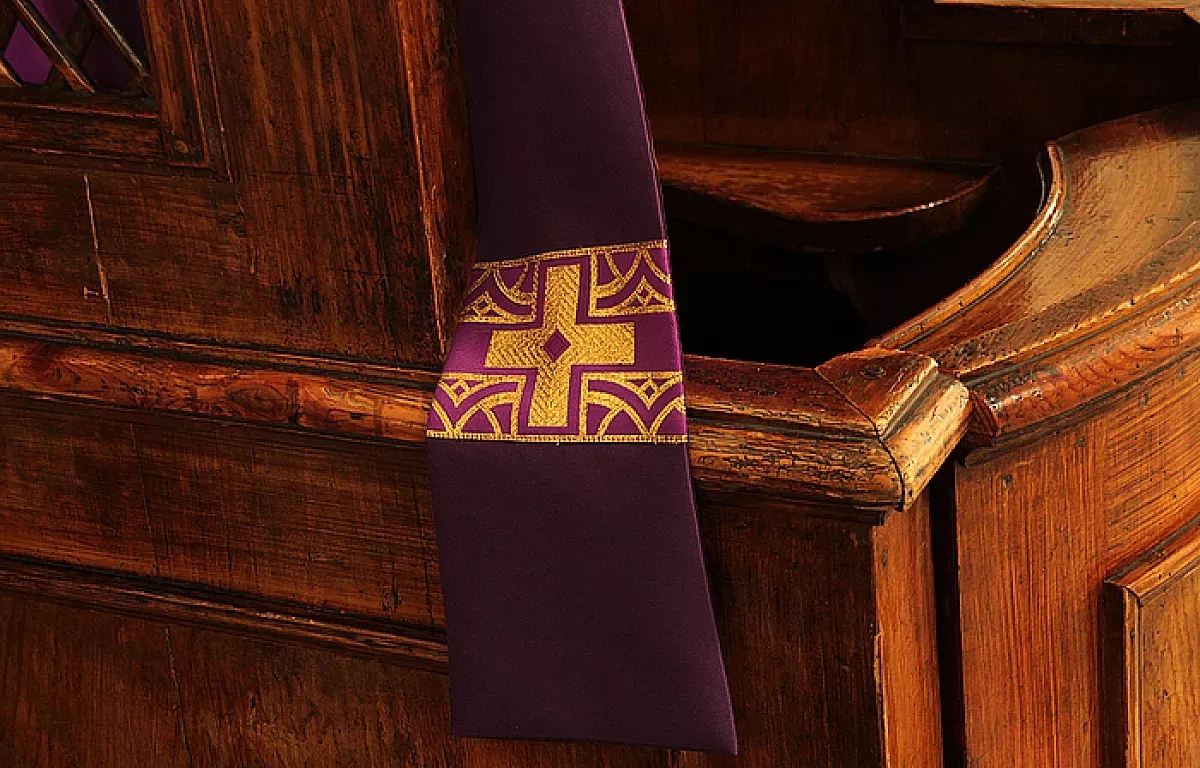 Czy masturbacja to grzech? Odkryj kontrowersje i nauki Kościoła